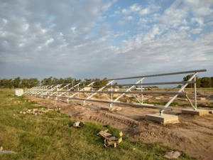 Maapealne päikeseenergia