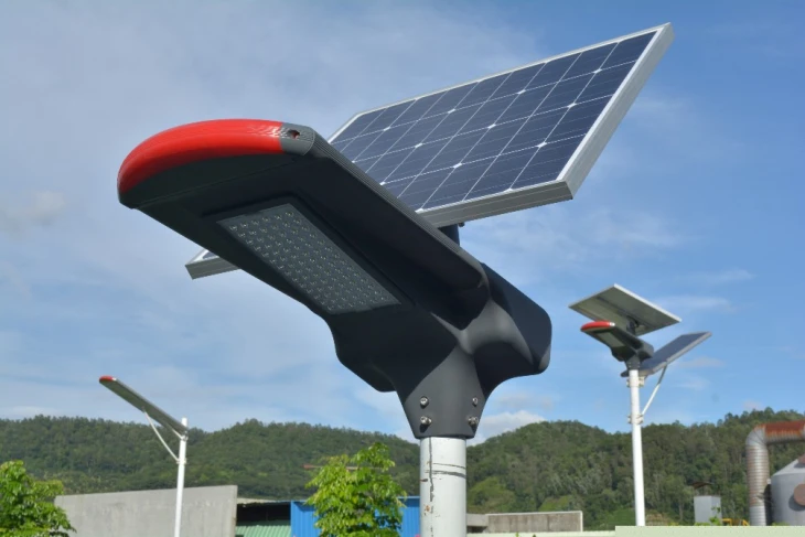Solar LED paigaldus päikesepaneeliga